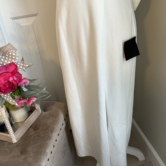 NWT- Strapless White Bow Dress with left side Slit - Picture 5 of 5